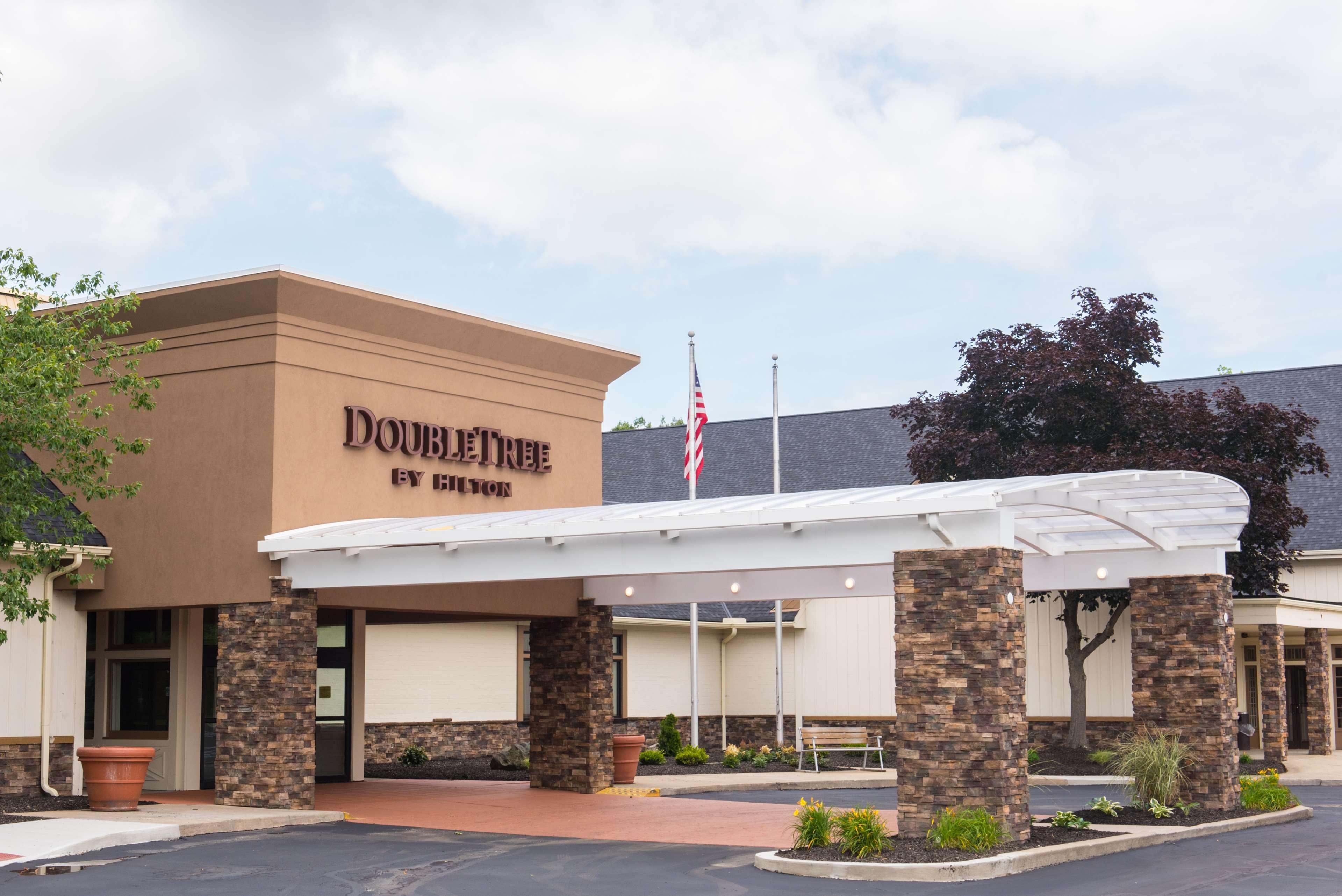 Doubletree By Hilton Cleveland - Westlake Hotel Exterior photo